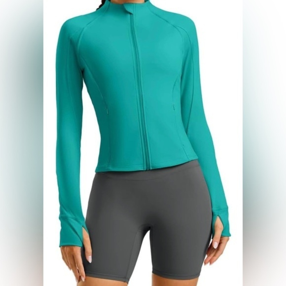 TUFF VEDA - Women's Ribbed Yoga Jacket Size Medium